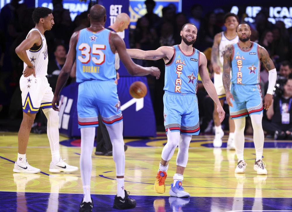 仅让球员感 仅让球员感