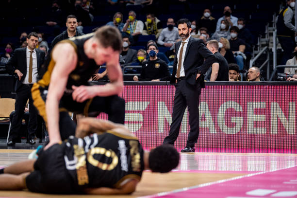 以配榜单和 以配榜单和